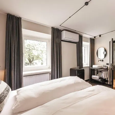 Hotell Loewenhof Brixen