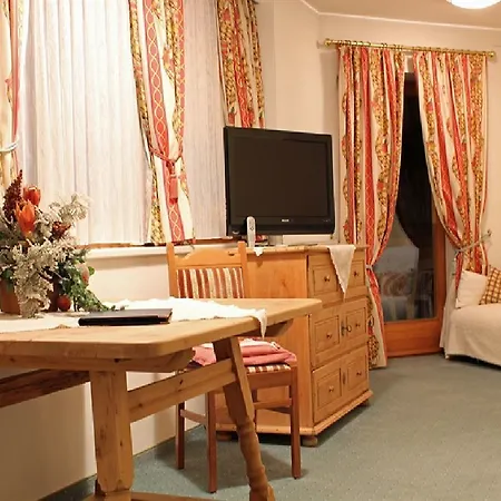 Löwenhof Hotel 4*