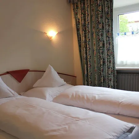 Löwenhof 4*