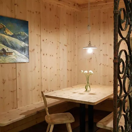 Löwenhof 4*